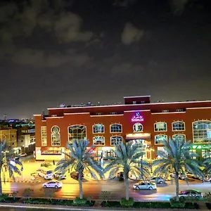 Business Tahlia فندق